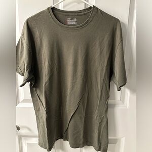 Hanes Classic Short Sleeve T-Shirt in Olive